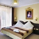 Alexander & - Caloroczny Kryty Basen Mielno (Koszalin)