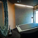 Alexander & - Caloroczny Kryty Basen 4* 미엘노