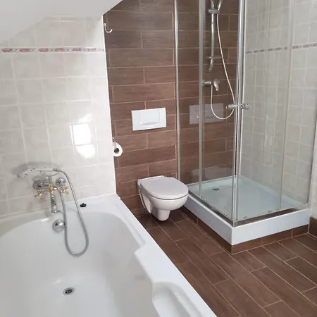 Aparthotel Alexander & - Caloroczny Kryty Basen Mielno (Koszalin)