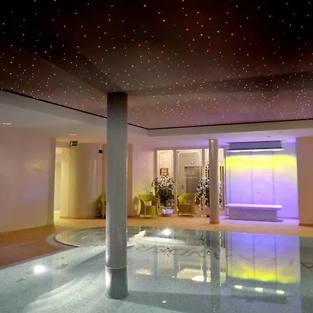Aparthotel Alexander & - Caloroczny Kryty Basen