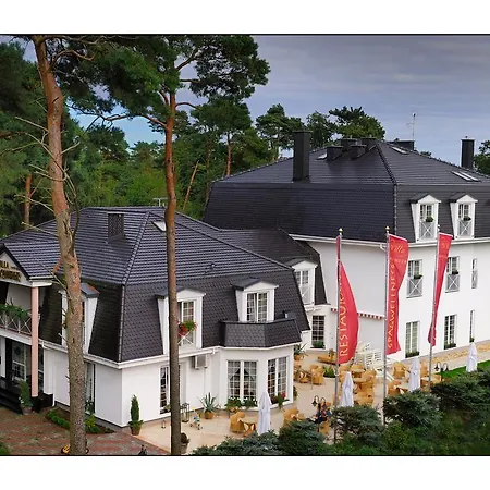 Alexander & - Caloroczny Kryty Basen Aparthotel 4*