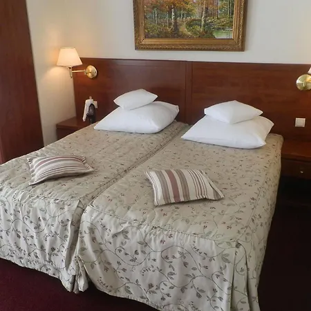 Alexander & - Caloroczny Kryty Basen