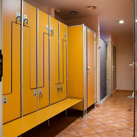 Alexander & Spa - Caloroczny Kryty Basen Aparthotel