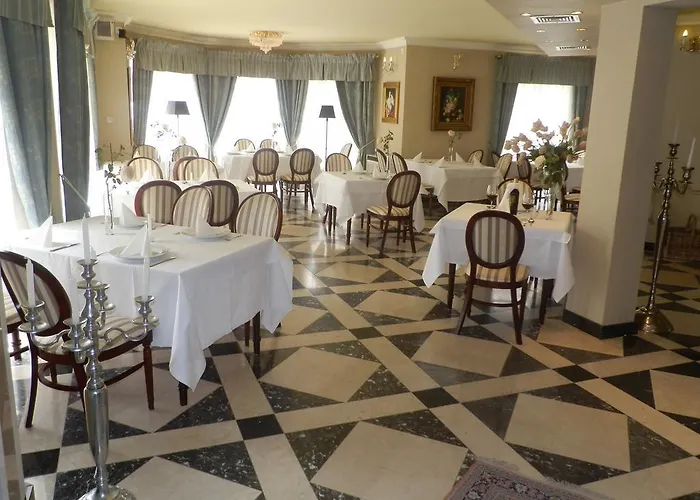 Alexander Resort&spa - Caloroczny Kryty Basen Hotel apartamentowy 4*