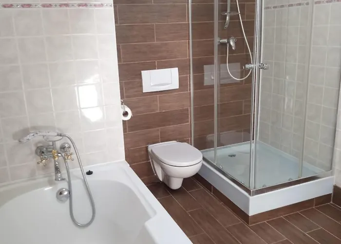 Hotel apartamentowy Alexander Resort&spa - Caloroczny Kryty Basen Mielno (Koszalin)