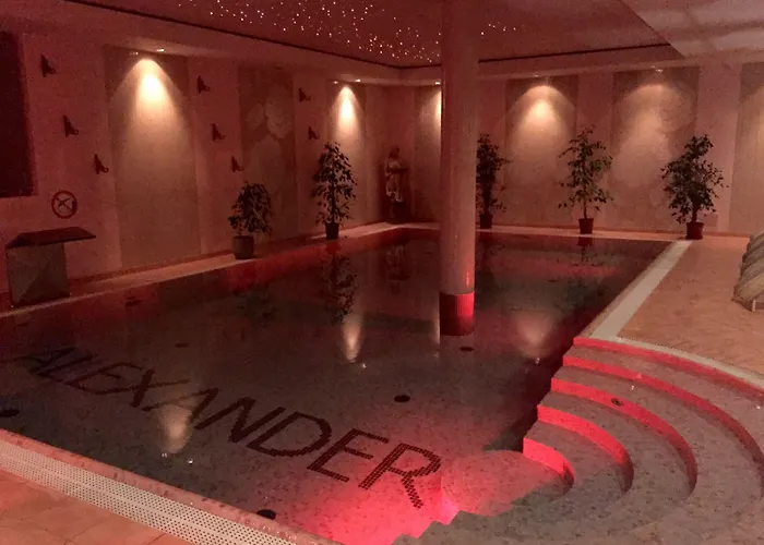 Apartahotel Alexander & - Caloroczny Kryty Basen 4*