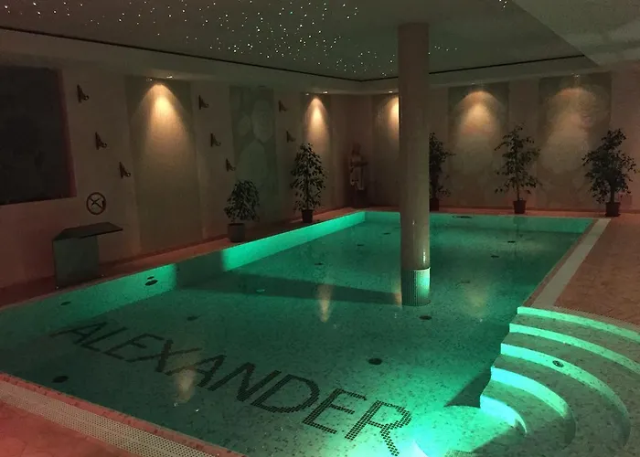 Alexander Resort&spa - Caloroczny Kryty Basen