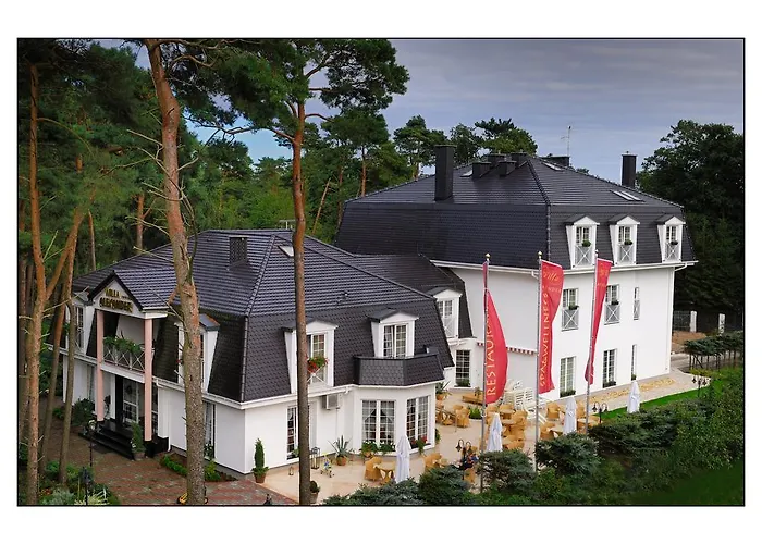 Alexander & - Caloroczny Kryty Basen Apartahotel 4*