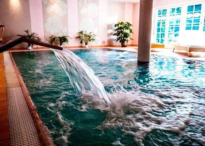 Alexander Resort&spa - Caloroczny Kryty Basen Hotel apartamentowy Mielno (Koszalin)